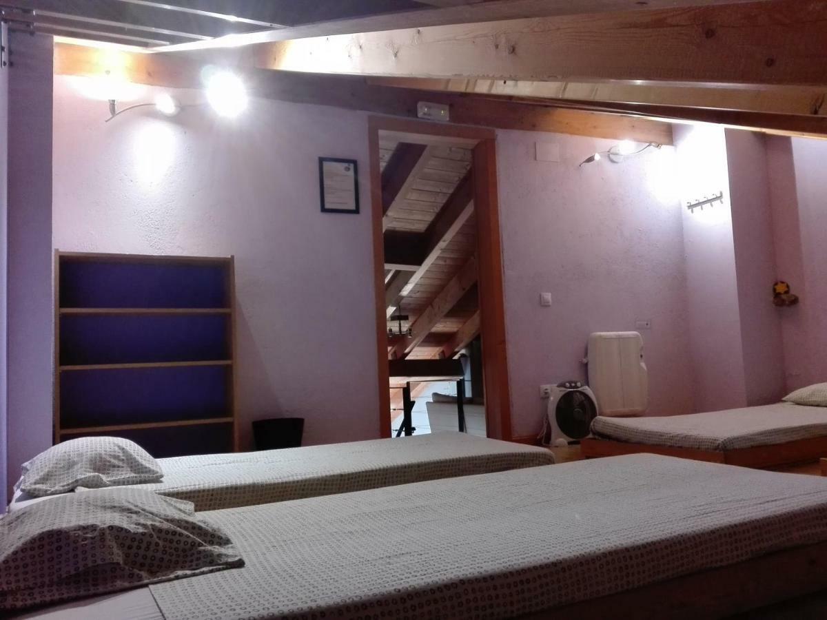 Refugi Casa Canelo Rodes Exteriör bild